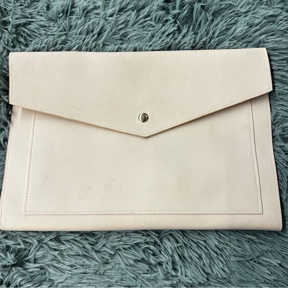 Glass Ladder & Company The Megan Portfolio Clutch - Picture 1 of 13